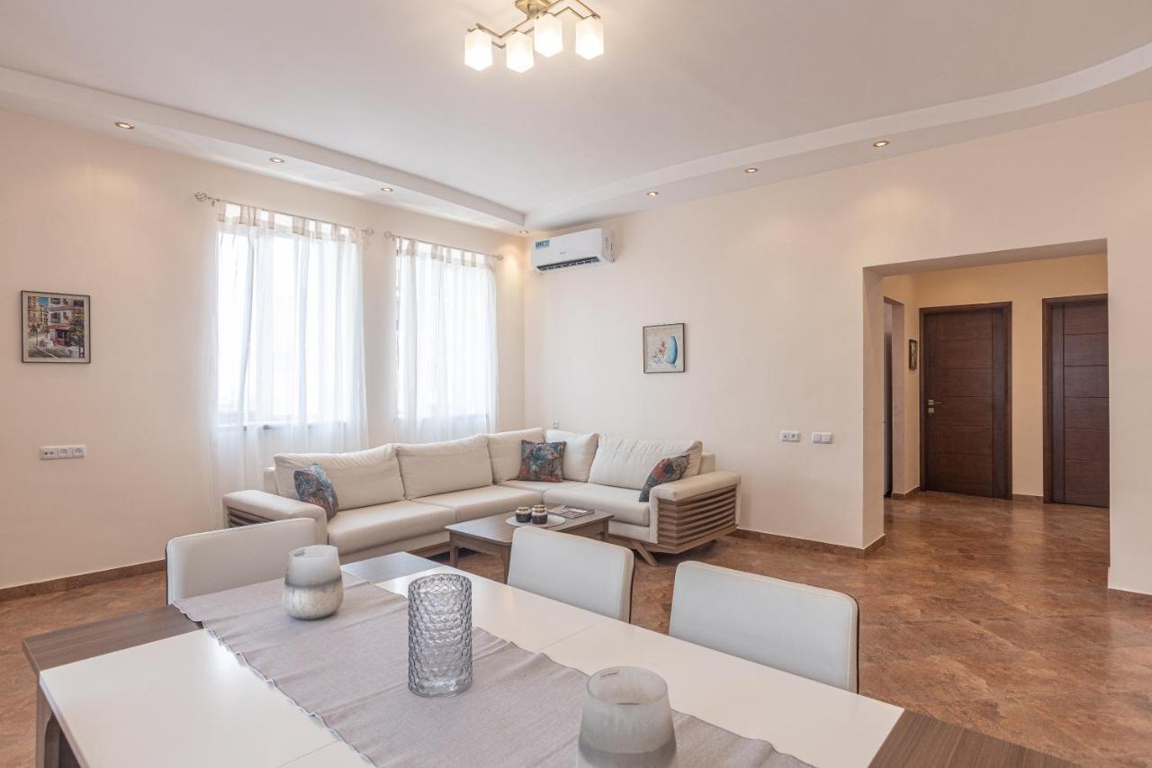 Stay Inn Apartments On Amiryan 4-6 Єреван Екстер'єр фото