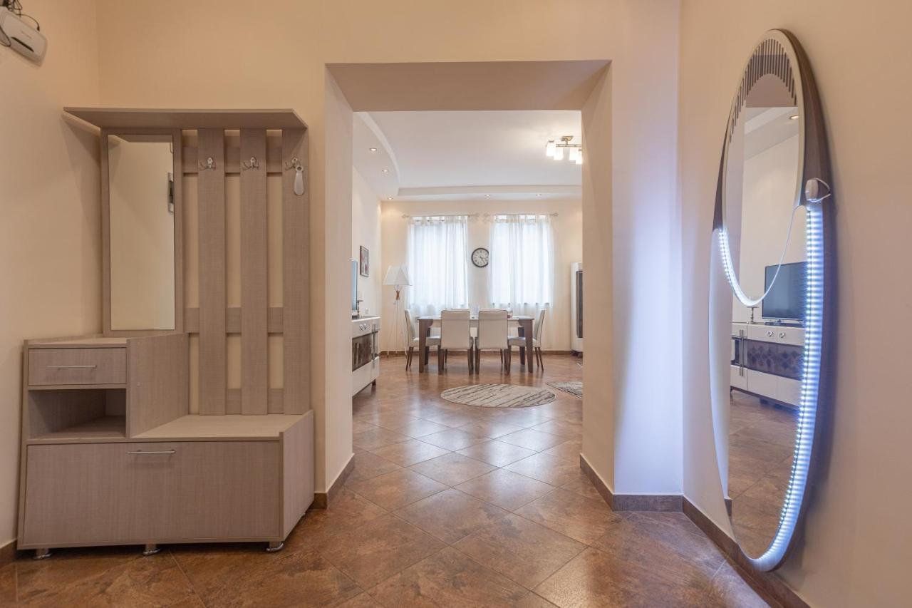 Stay Inn Apartments On Amiryan 4-6 Єреван Екстер'єр фото