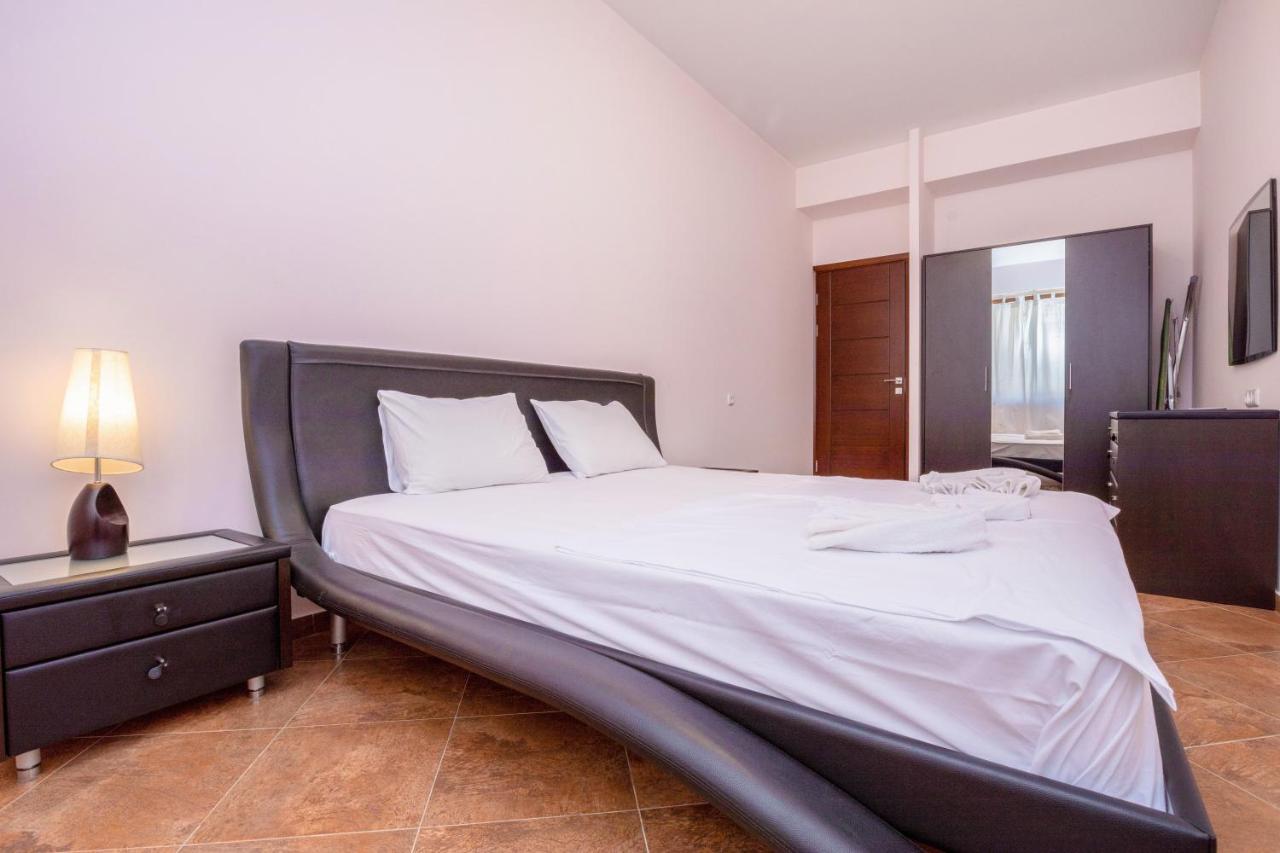 Stay Inn Apartments On Amiryan 4-6 Єреван Екстер'єр фото